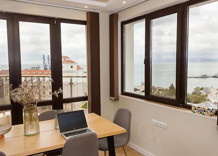 Apartman Seaview Haven - Elegant 2bd Flat In By Flat Mаnager Balcsik