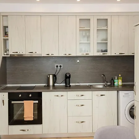 Seaview Haven - Elegant 2bd Flat In By Flat Mаnager Apartment