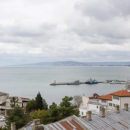 Apartmán Seaview Haven - Elegant 2bd Flat In By Flat Mаnager