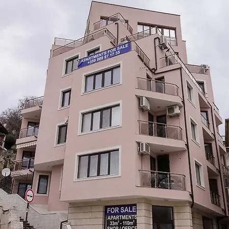 Seaview Haven - Elegant 2bd Flat In By Flat Mаnager Apartment