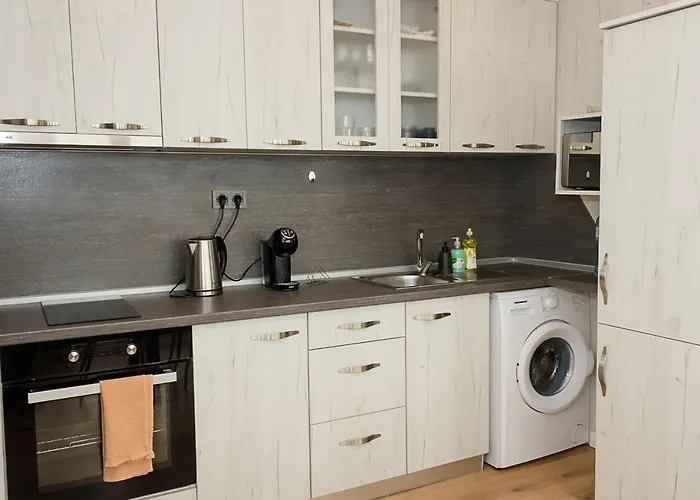 Apartament Seaview Haven - Elegant 2bd Flat In By Flat Mаnager